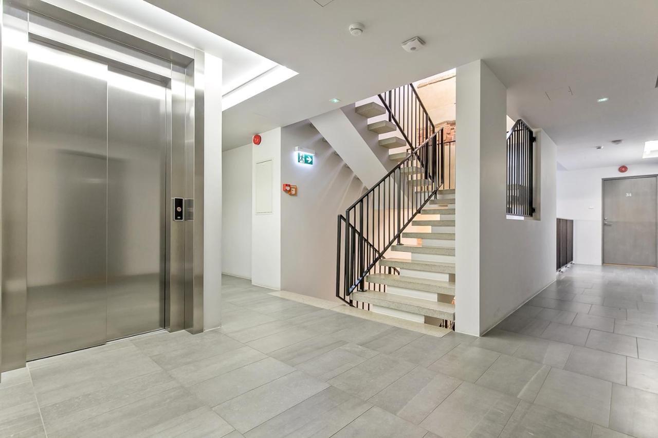 Luxuriously Furnished, Spacious Rotermanni Jewel Талин Екстериор снимка